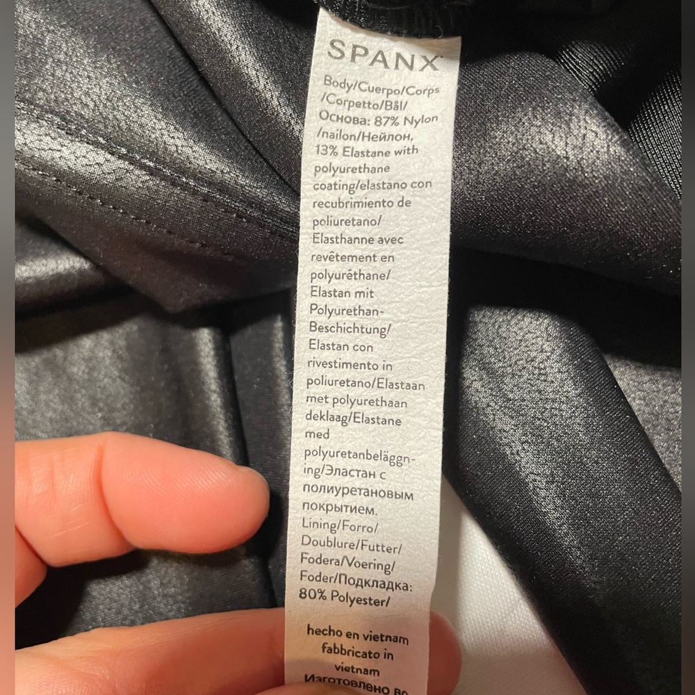 Spanx black leggings. Size M. - Picture 4 of 8
